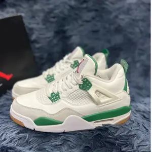 JD4 Military Green Sports Sneakers White Green – Unisex Sports Shoes with a Stylish Color Combination | Clever Man Store