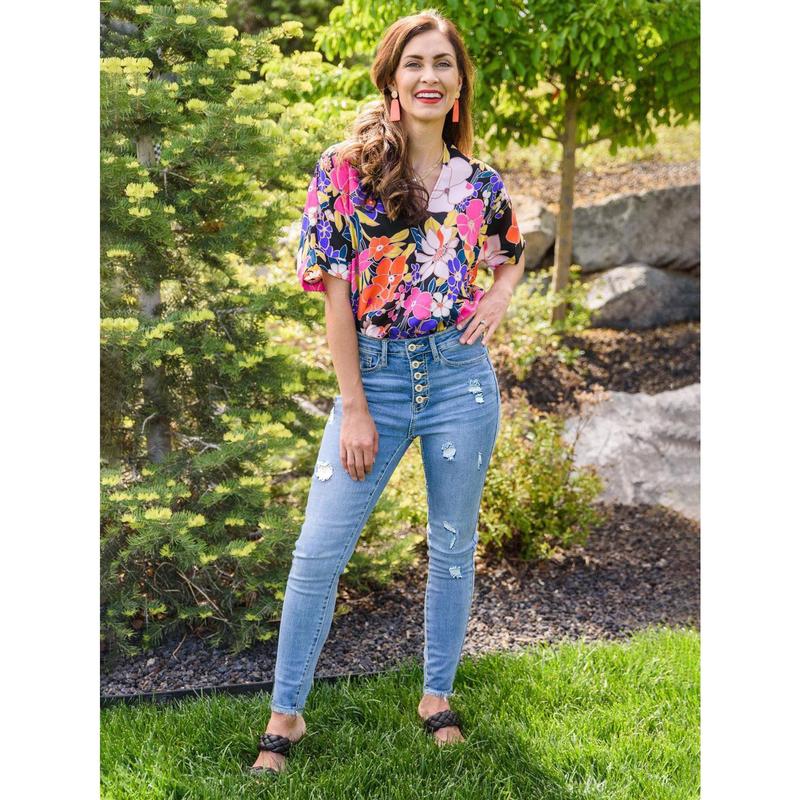 Plus Size Women's Plain Ripped Button Fly Skinny Stretchy Jeans, Fashion Casual Raw Hem Denim Pants for Daily Outdoor Wear, Ladies Bottoms for All Seasons