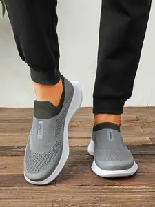 Men's Lightweight Comfortable Slip-On Casual Shoes, Breathable Textile Upper, Rubber Sole, All Season Fashion Sneakers