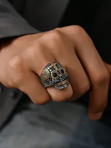 1pc Stainless Steel Inlaid Cubic Zirconia Retro Gothic Skull Pattern Men's Ring Summer Accessory
