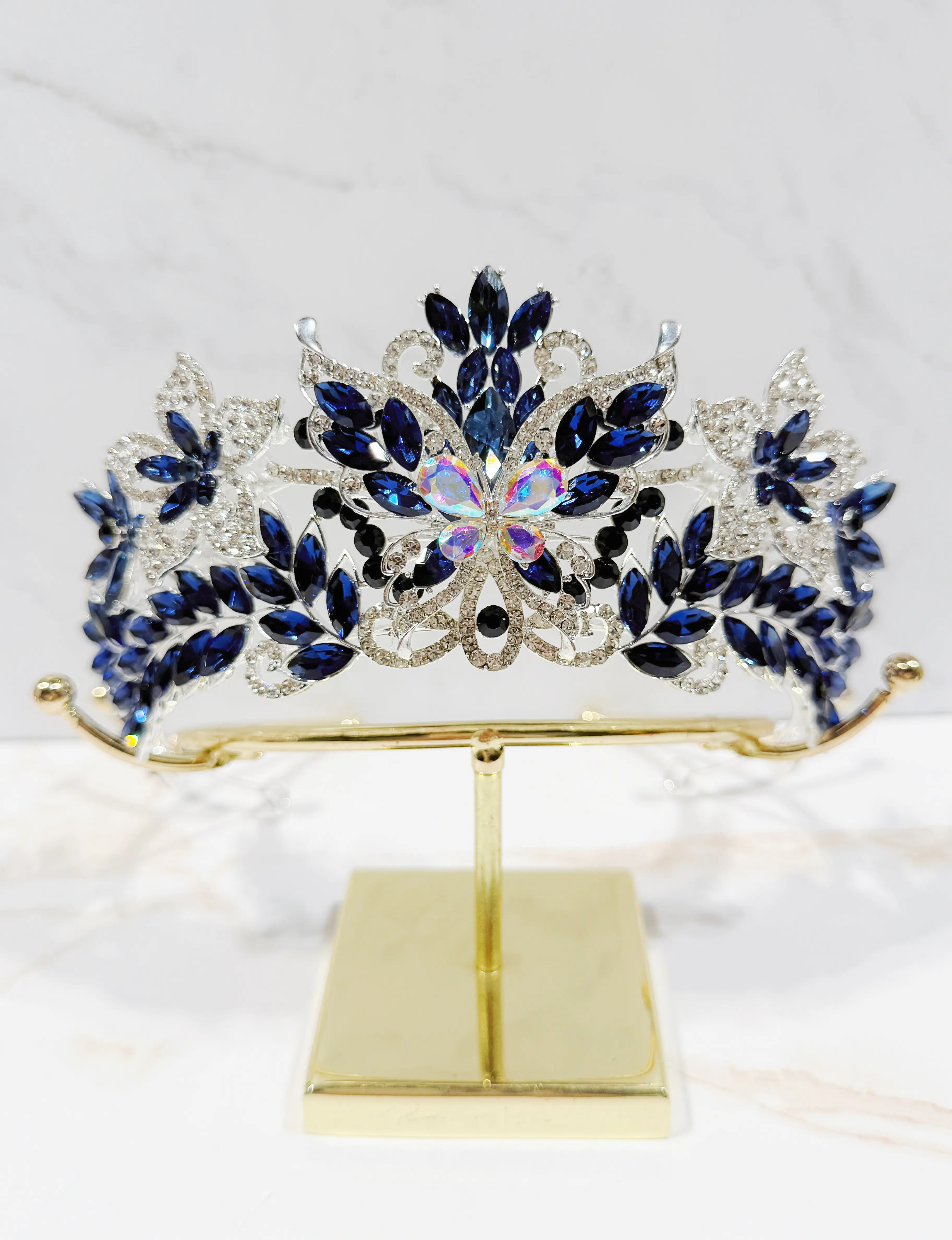 Female Fashion Crown - Elegant Blue Crystal Floral Tiara with Gold Accents for Glamour Weddings & Special Occasions