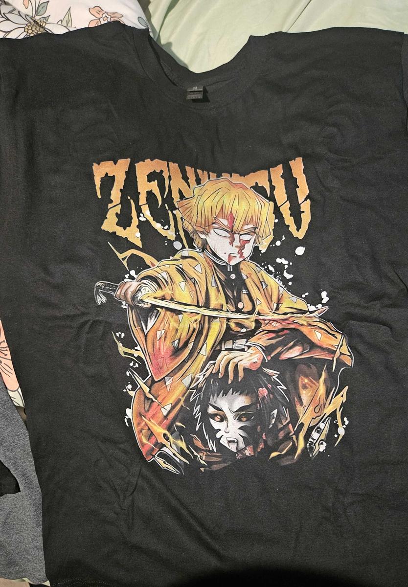 Item: BLACK, L, T-Shirt