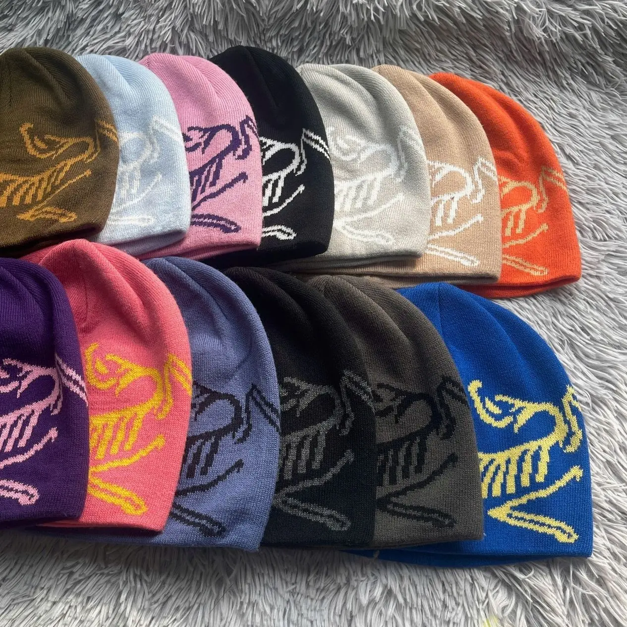 Dinosaur Bird Winter Beanie – Lightweight Knit Ski Hat for Men & Women, Breathable Warm Beanie for Snowboarding, Skiing & Outdoor Use