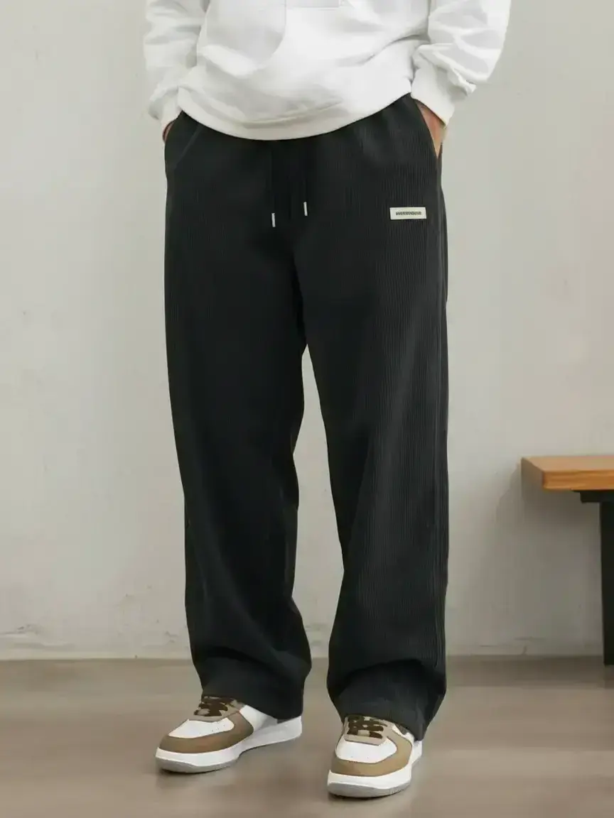 Men's Letter Patched Drawstring Waist Pants Comfy Straight Leg Trousers for Daily Wear, Casual Street Trousers, Men's Bottoms for All Seasons, Casual Pocket Waist, Drawstring Loose Pants, Adjustable Waist Trousers, Casual Relaxed Fit