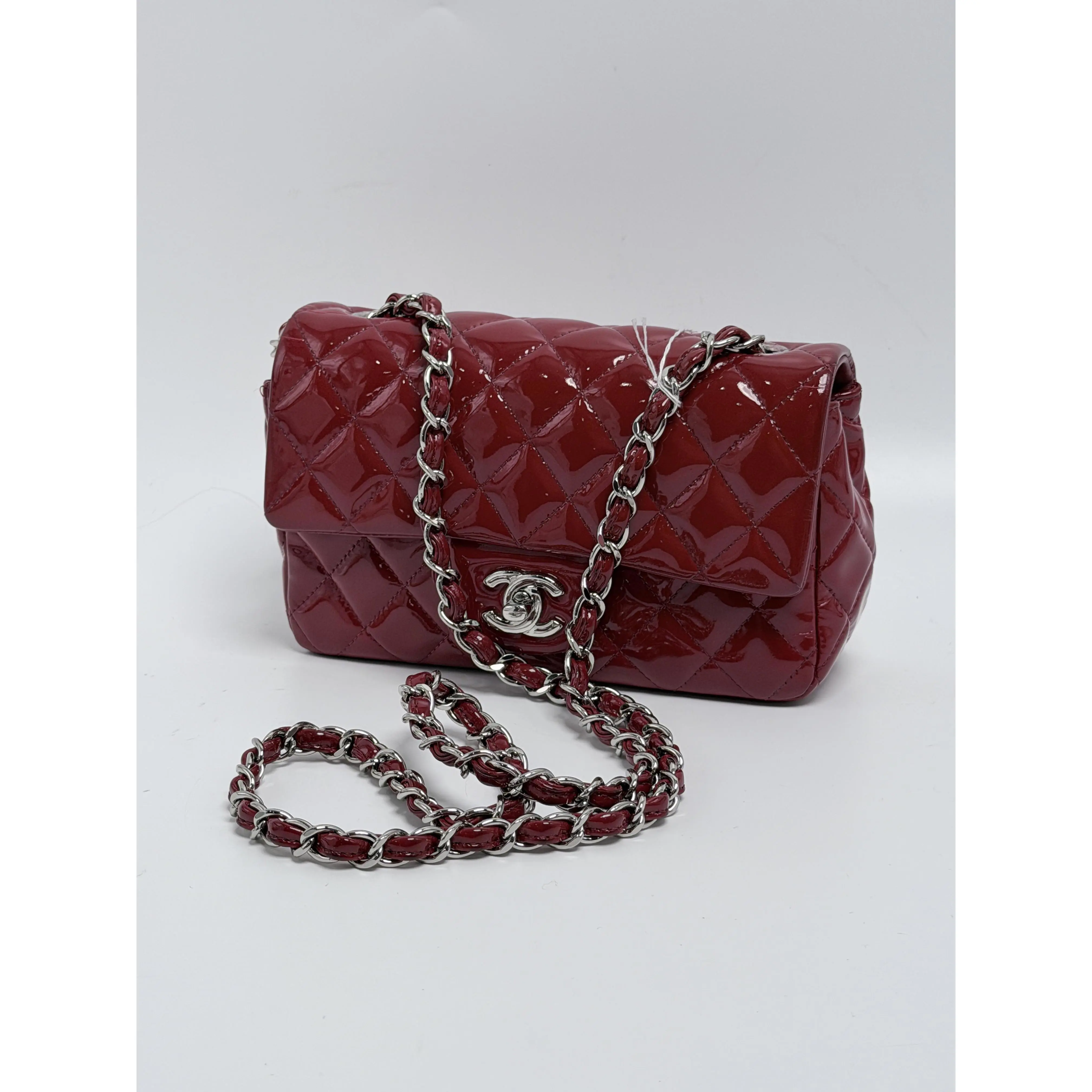 Pre-owned CHANEL Leather Shoulder Bags Red Quilted Patent Classic Rectangular Mini Flap Crossbody Bag JE454CC