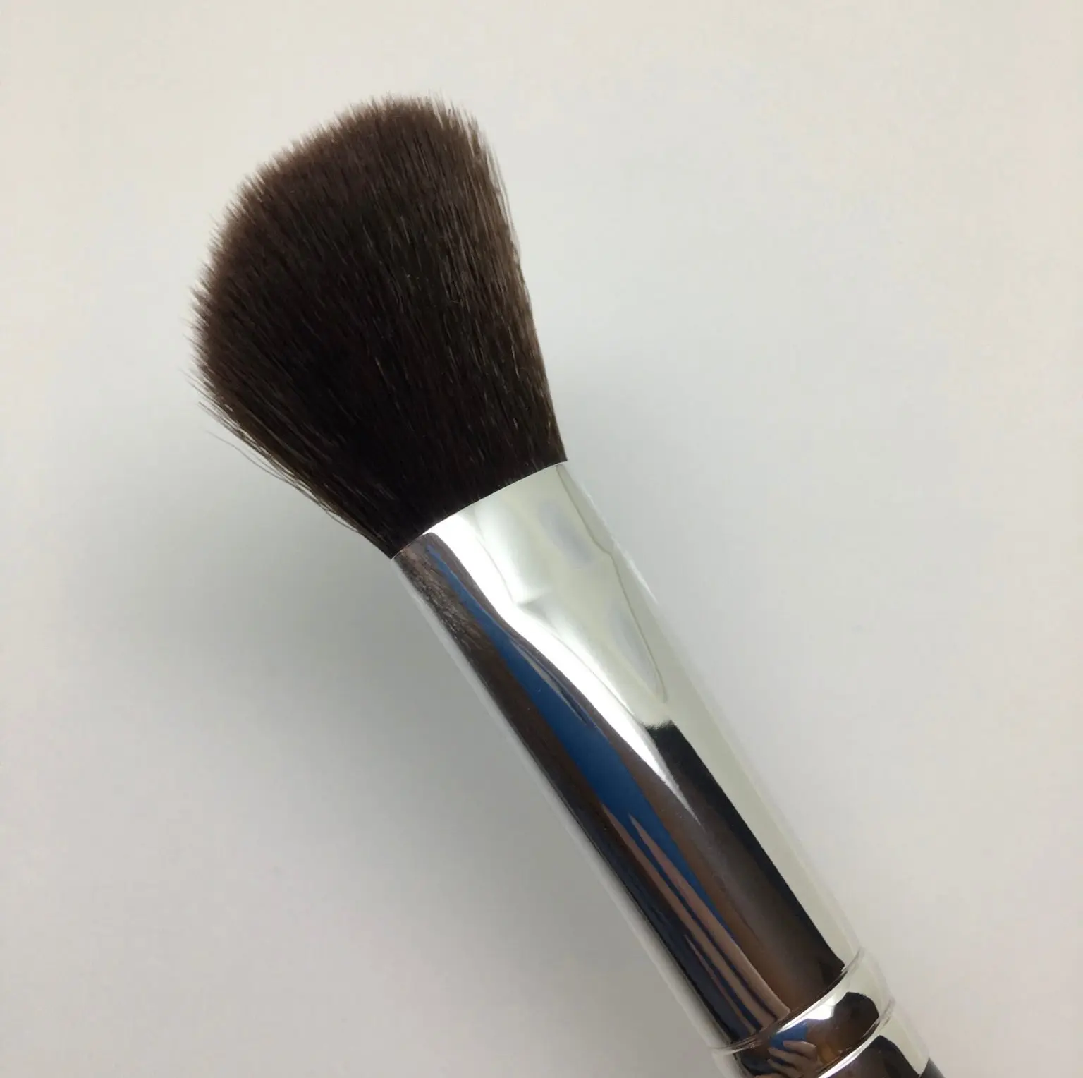 RIGHT ANGLES blush/contour/foundation brush