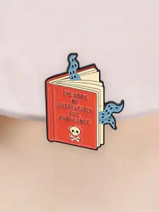 "the Book of Evil Knowledge" Cthulhu Enamel Pin, Tentacle Magic Book Brooch, Unique Horror Collectible, Perfect for Fans of Mythos, Cosmic Horror