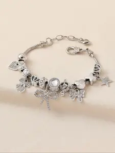 Multiple fashionable and trendy bracelets to choose from, charming bracelets, Trendy Jewellery Accessories, suitable for daily wear, vacation and dating occasions, and also a surprising and exquisite small gift