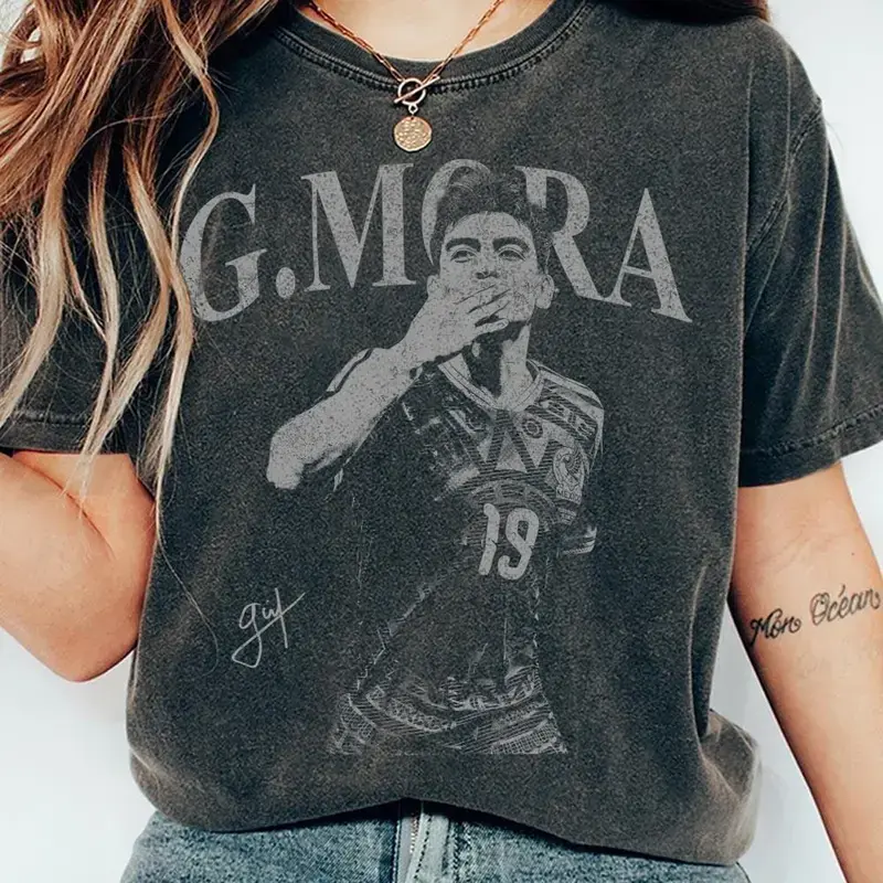 Gil Mora Mexico Soccer Vintage T-Shirt