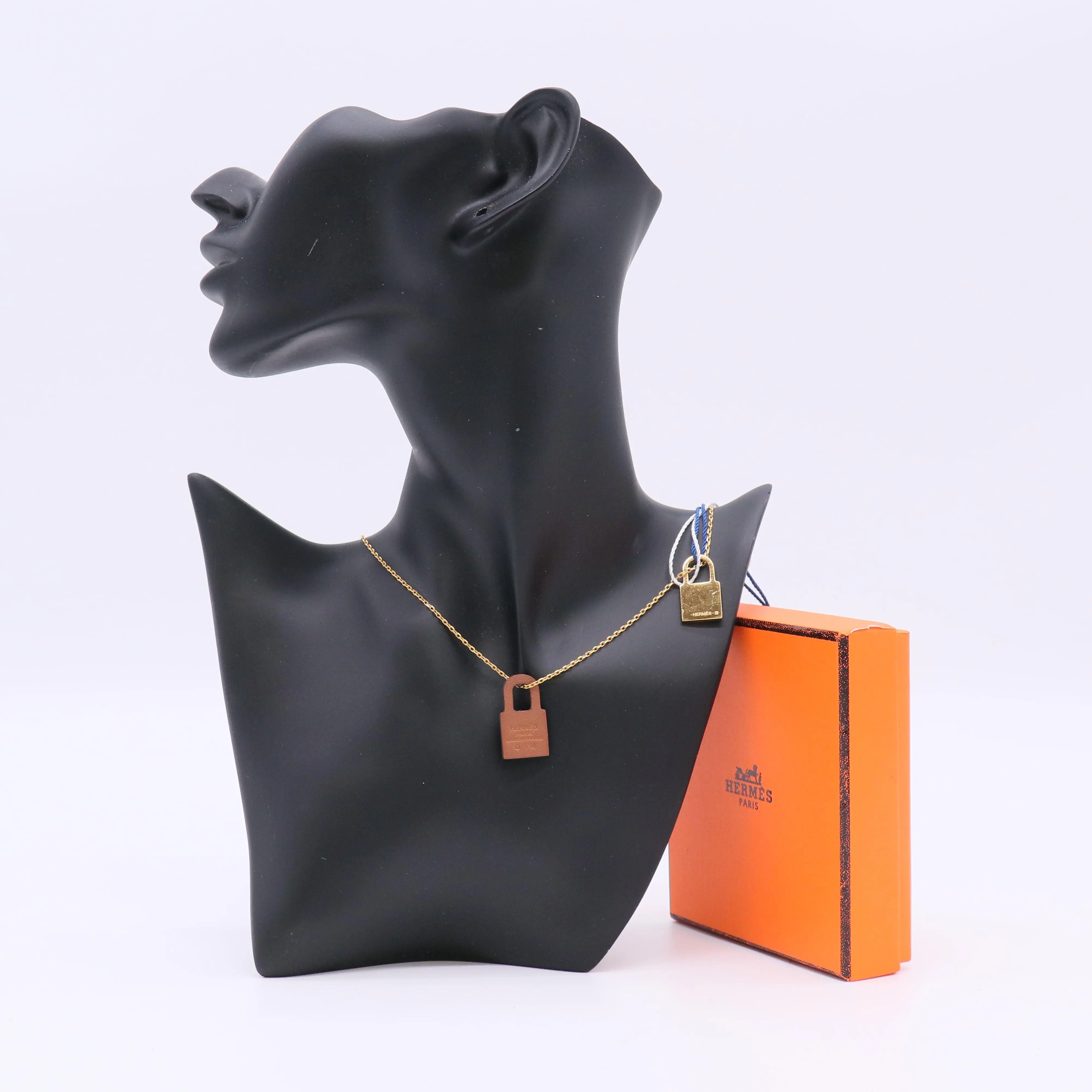 Pre-owned Hermes O'Kelly Pendant Necklace Twins LDZ519