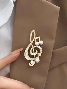 Creative Unique Jumping Note Brooch Vintage Simple Unusual Design Suit Artificial Pearl Flower Cardigan Accessory Elegant Pin Lapel Pin for Women Fashion Accessory