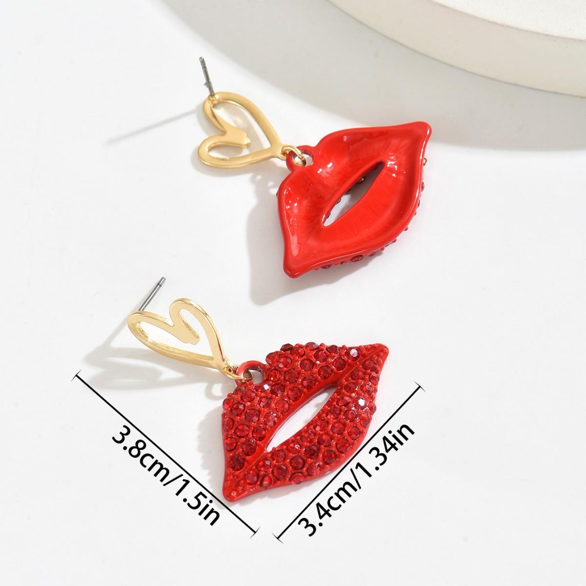 Unique diamond-embellished heart-shaped lip earrings, versatile and sophisticated, sexy and hot for parties