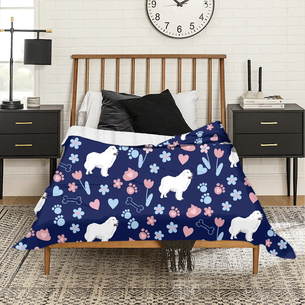 Cartoon Great Pyrenees Pattern Funny Throw Blanket - Pet Dog Themed Flannel Blanket for Camping Bedding All Seasons