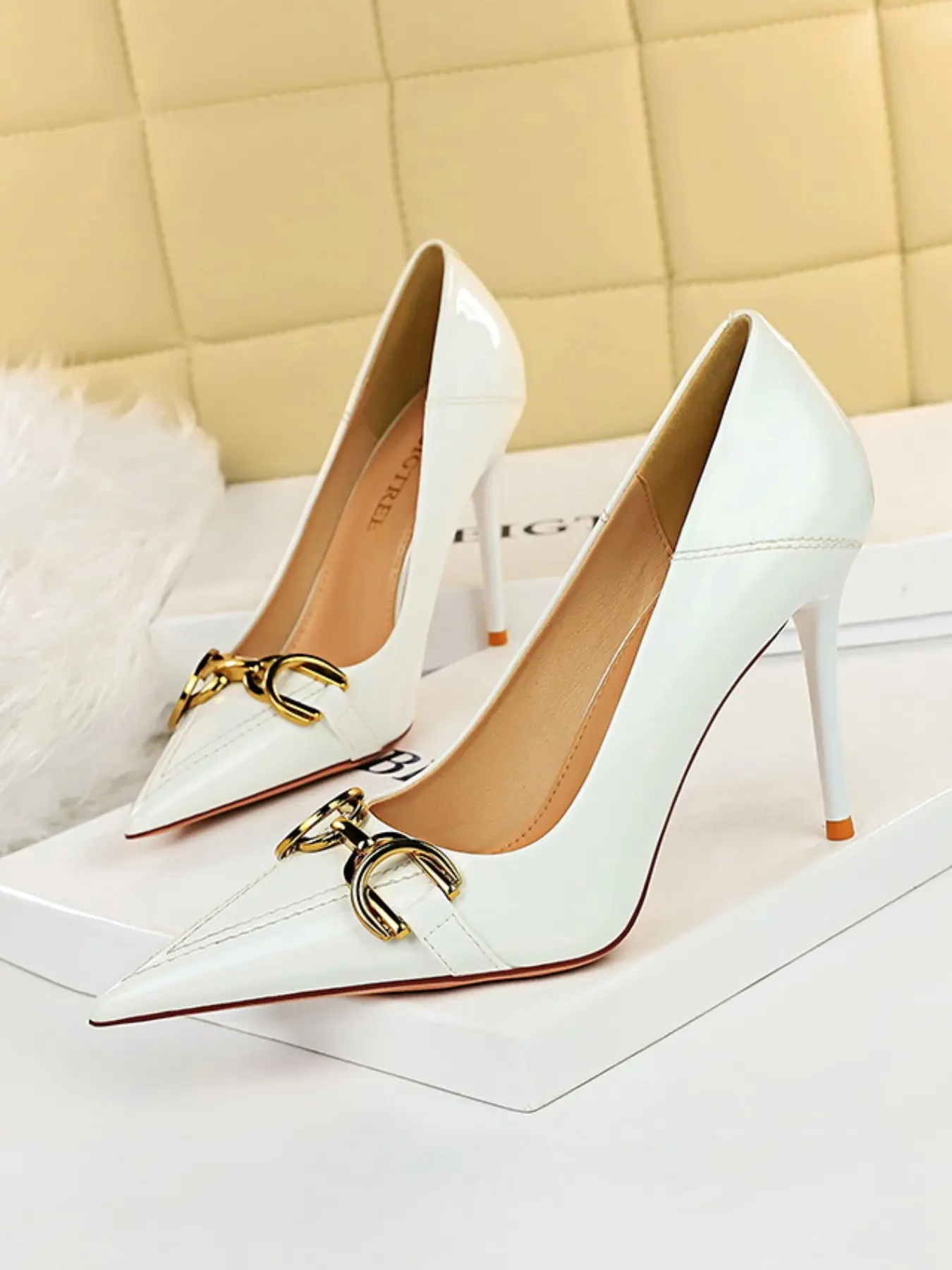 Elegant Satin Bow Heeled Pointed Toe High Heels, Wedding Pumps, Bridal Shoes, Stylish Party Focus Shoes, Glossy Fabric, Ankle Big Bow, Slimming Effect, Party Footwear, Perfect for Evening Parties