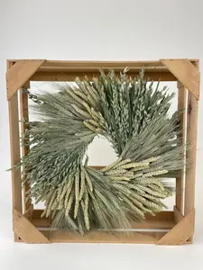 Clustered Grains 20” Wreath