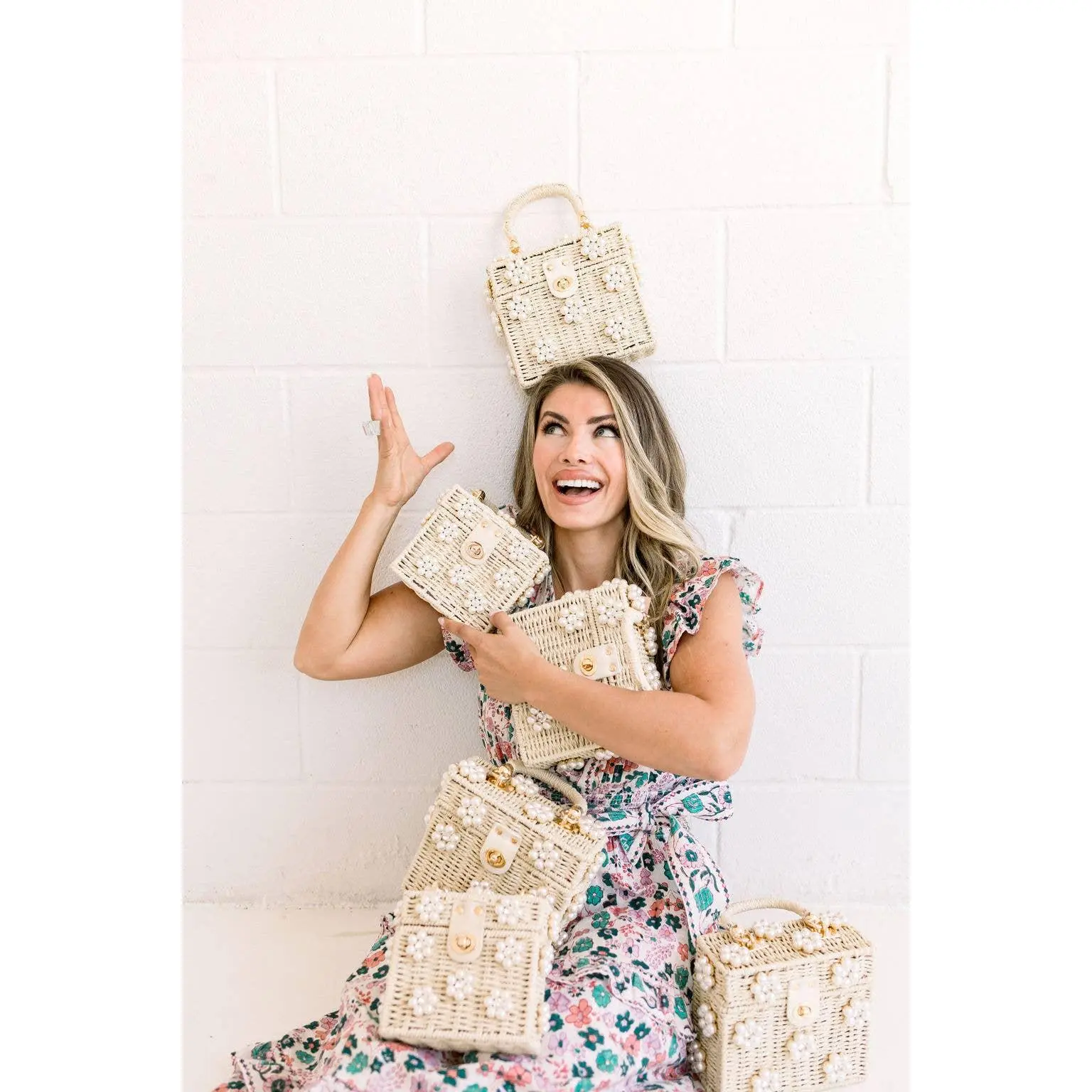 Wicker Bucket Daisy Flower Purse