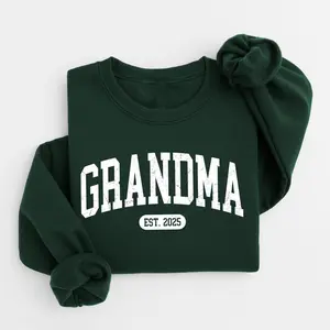 Custom Grandma Est. Sweatshirt – New Grandma Gift – Personalized Grandmother Crewneck