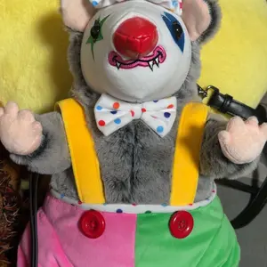 Possum Star Plush Backpack - TikTok Shop display picture 2