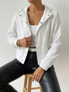 Summer Lightweight Cropped Hoodie Jacket Woman Thin Breathable Hooded Windbreaker with Snap Button Front and Pocket Close Front Activewear Coat Sun Protection for Athletic Running Casual Fashion Outdoor Streetwear Versatile Short Jacket