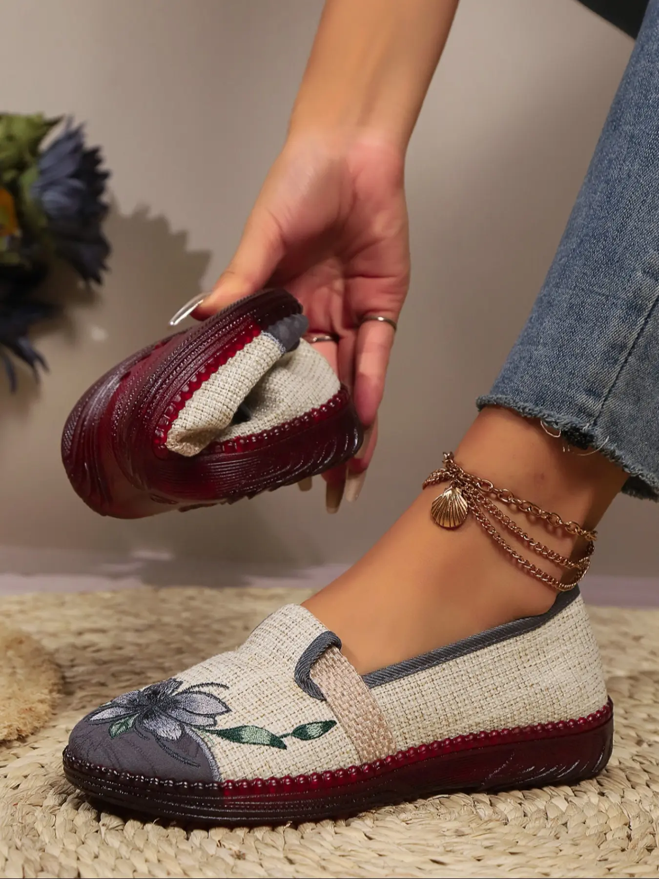 Women's Embroidered Lace-Up Flats, Lightweight Breathable Casual Fashion Shoes, Soft Rubber Sole for All Seasons, Round Toe Ethnic Design, Casual Slip On