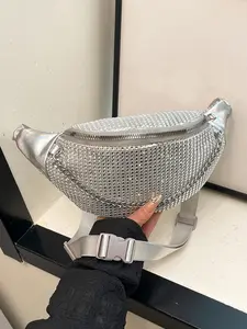 Fashionable retro personality sparkling style chest bag, chain handle decoration, casual style simple and elegant texture crossbody bag, can accommodate keys, phones, suitable for parties, socializing, shopping, Zipper Fanny Pack, Casual Bum Bag