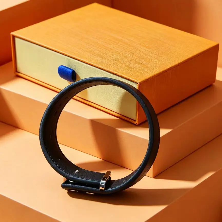 Designer high-end luxury bracelet, fashionable, suitable for men's and women's bracelets Designer high-end luxury bracelet, fashionable, suitable for men's and women's bracelets