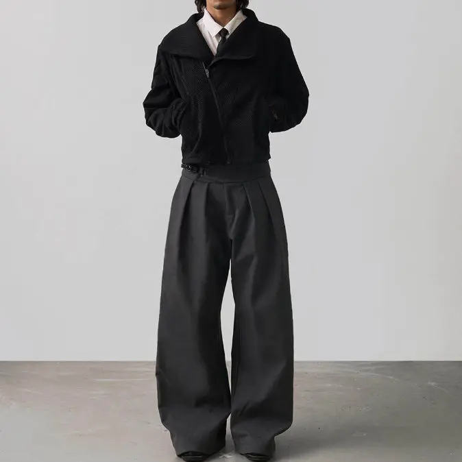 Minimalist-style Mens Tapered Trousers With Double Pleats And A Soft