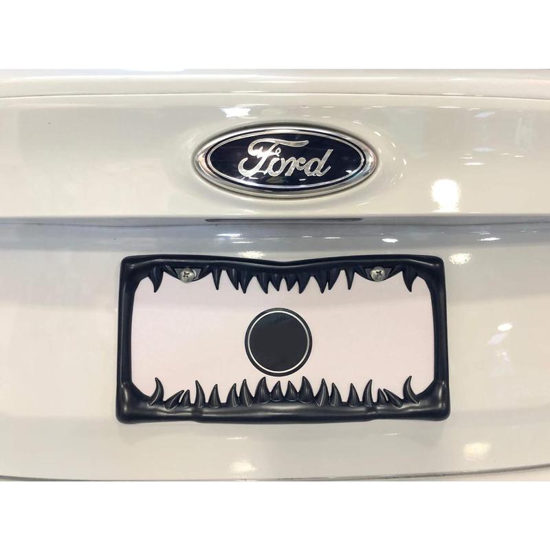 🔥Chrome Shark Tooth License Plate Frame,Universal Metal Shark Tooth Teeth Jaws License Plate Frame Cool Design For Any Vehicle (Chrome)
