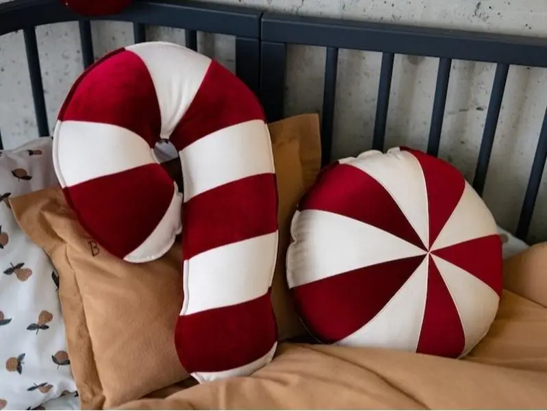 Patchwork Pillow “Red Lollipop”, Home Decor Cushion, Soft Pillow, Christmas Cushion, Christmas Lollipop, Gift for a Kid, Christmas gift