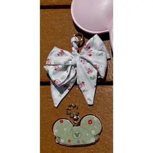 Showcase Festivals Bow Bag Charm