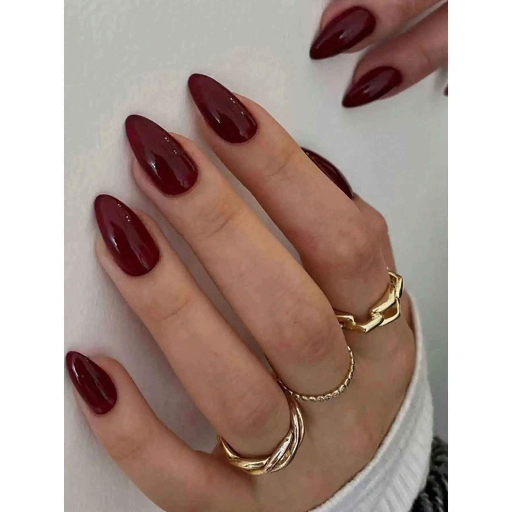 30PCS Retro Almond-Shaped Press On Nails – Elegant Red Solid Color False Nails, Glossy Finish, Perfect for Daily Wear & Special Occasions – Easy to Apply, Durable & Stylish Nail Set for Women
