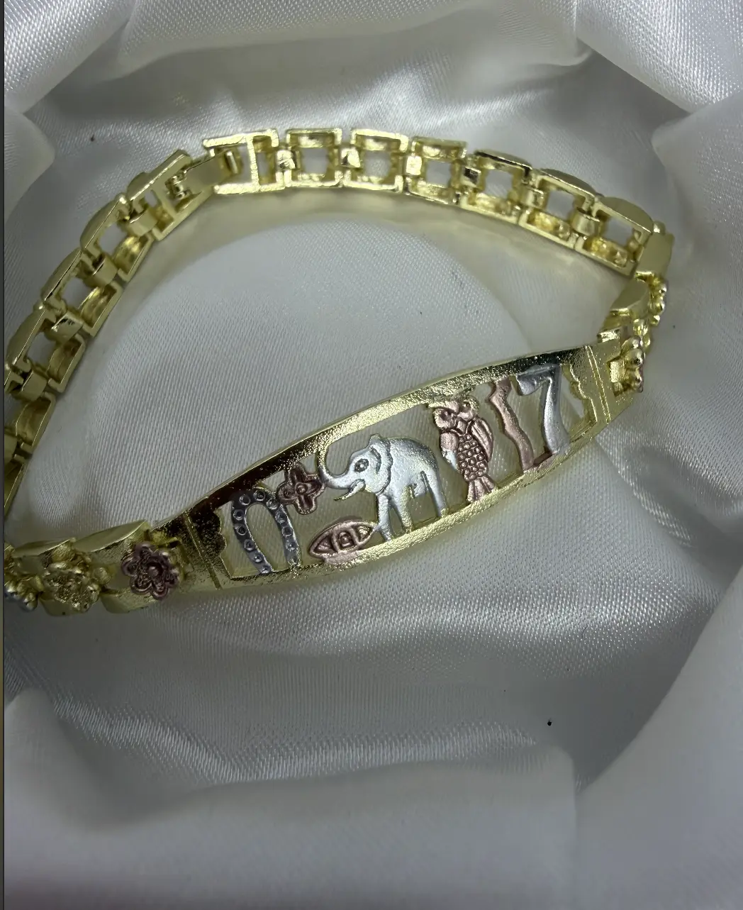 Pulsera 7 potencias medida 19cm aproximadamente 7.5” material copper 14k gold plated