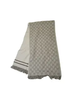 Pre-owned Gucci Beige 100% Wool Scarf with Classic GG Pattern and Fringe Detail for Stylish Warmth