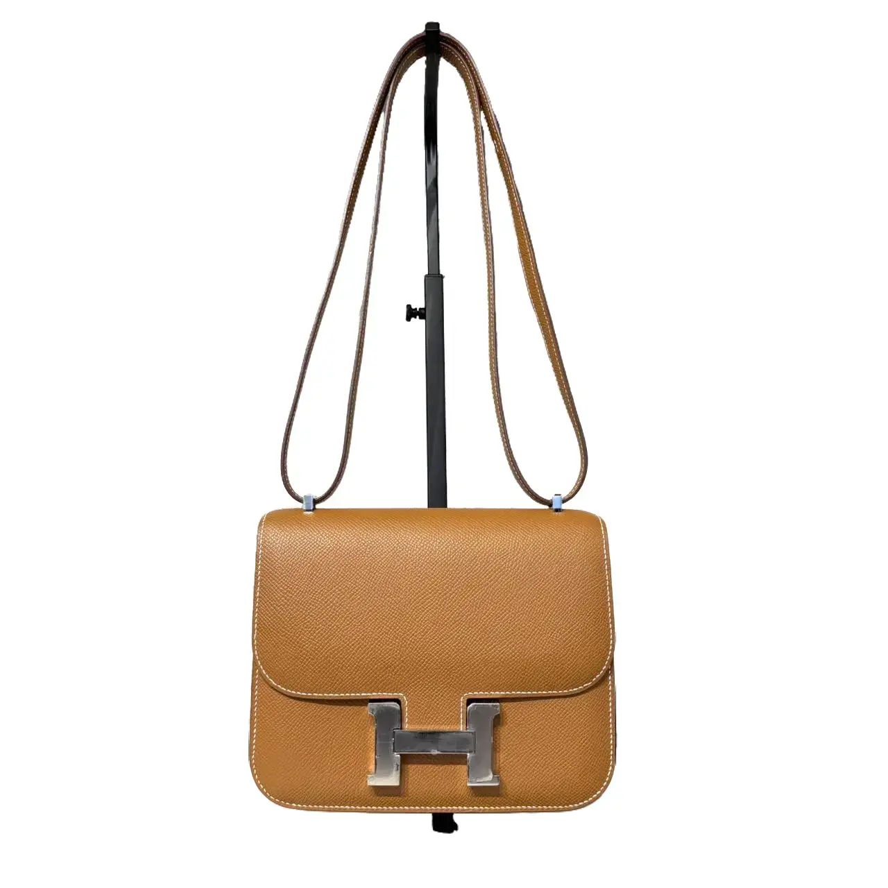 Pre-owned HERMÈS Leather Shoulder Bags CALUXB HERMES 2024 Epsom Constance 19 Gold PHW stamp：W