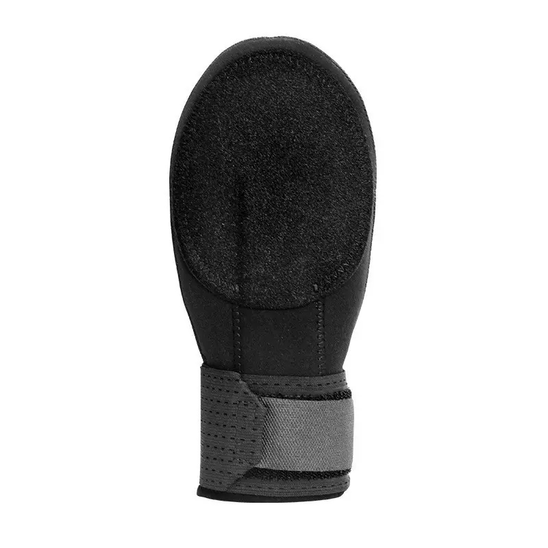 Black without missing fingers