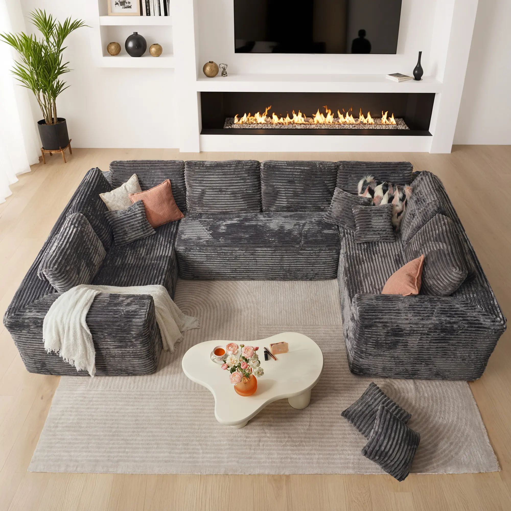 Medium U-Shaped | Grey Plush (N14)