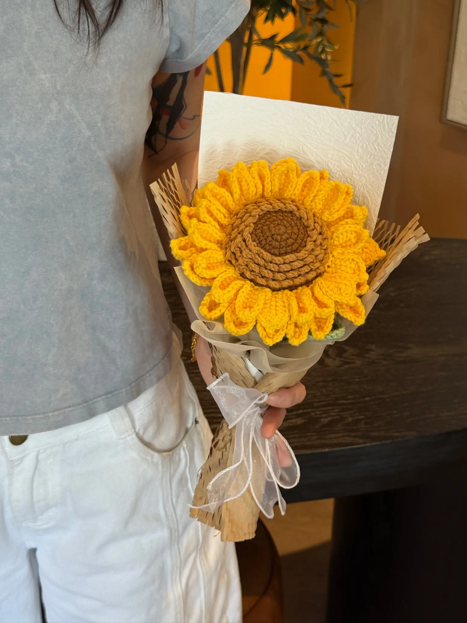 1-Piece Handmade Crochet Sunflower Bouquet, Knitted Flower Gift for Birthday, Graduation and Home Decor