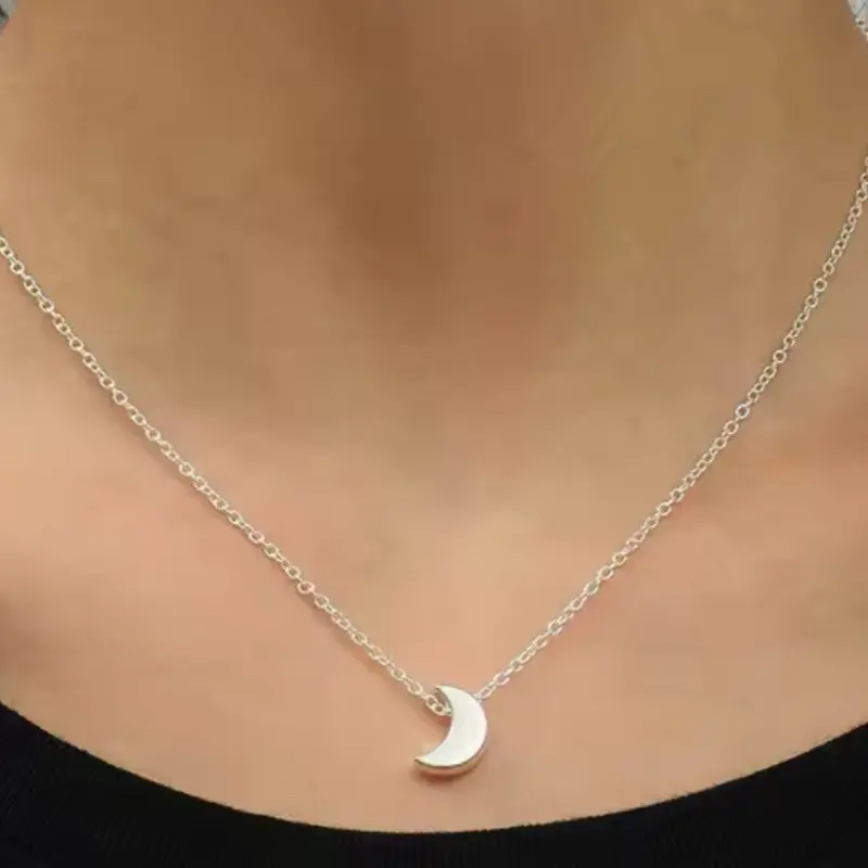 Tiny moon necklace - Sterling Silver