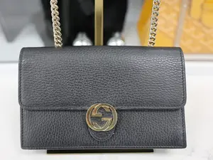 Pre-owned GUCCI LEATHER Crossbody Bags INTERLOCKING G WALLET ON CHAIN