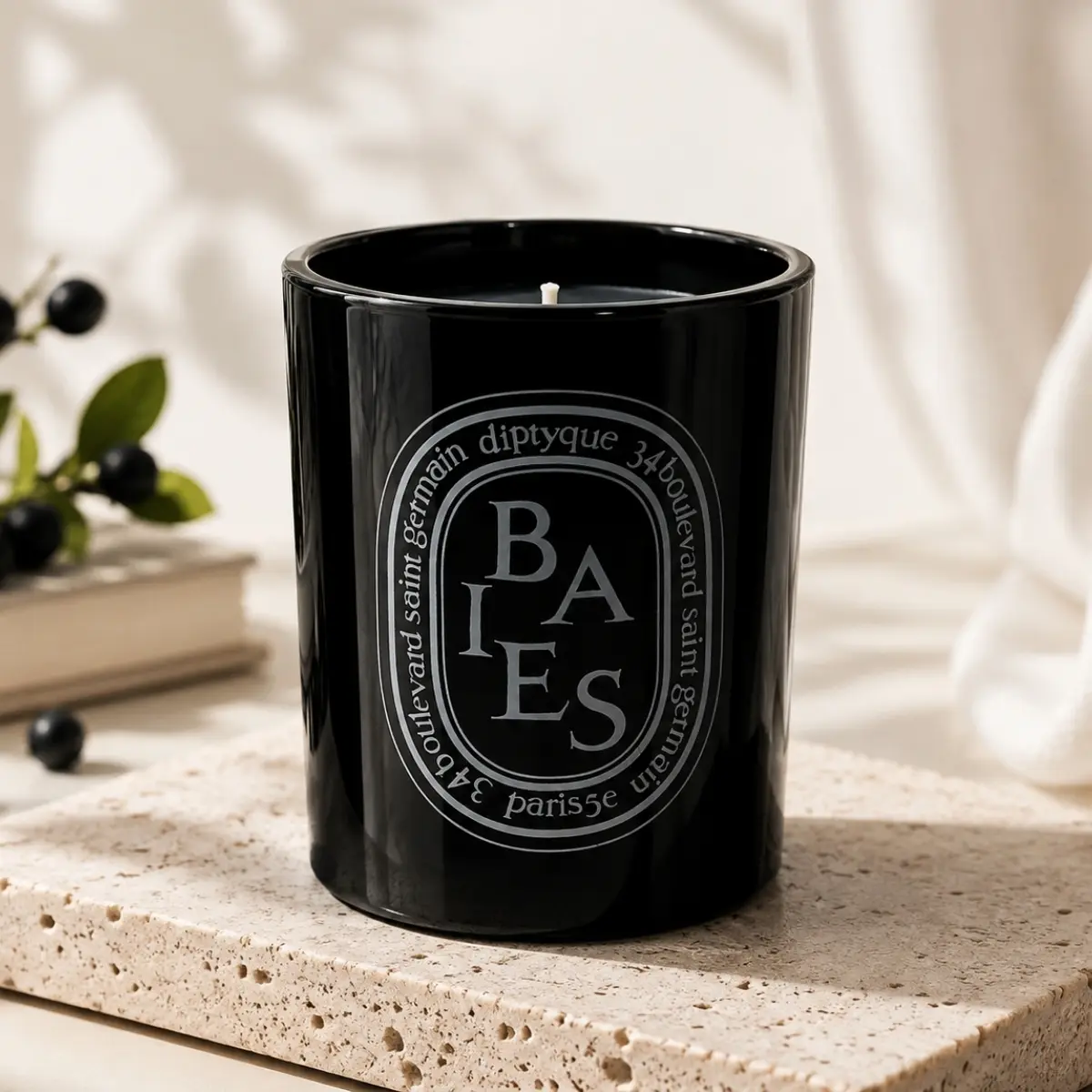 Diptyque Baies Berries Scented Candle - Classic French Luxury Aromatherapy for Home