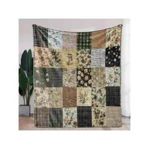 Vintage Floral & Plaid Patchwork Quilt – Cozy Warm Retro Bedding for Rustic Home Decor
