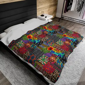 Retro African Ankara Faux Patchwork Velvet Plush Velveteen Blanket - Soft, Cozy Textile with Double Stitch, 2 Sizes, Retro Look, Ideal Throw Gift for Cozy Nights