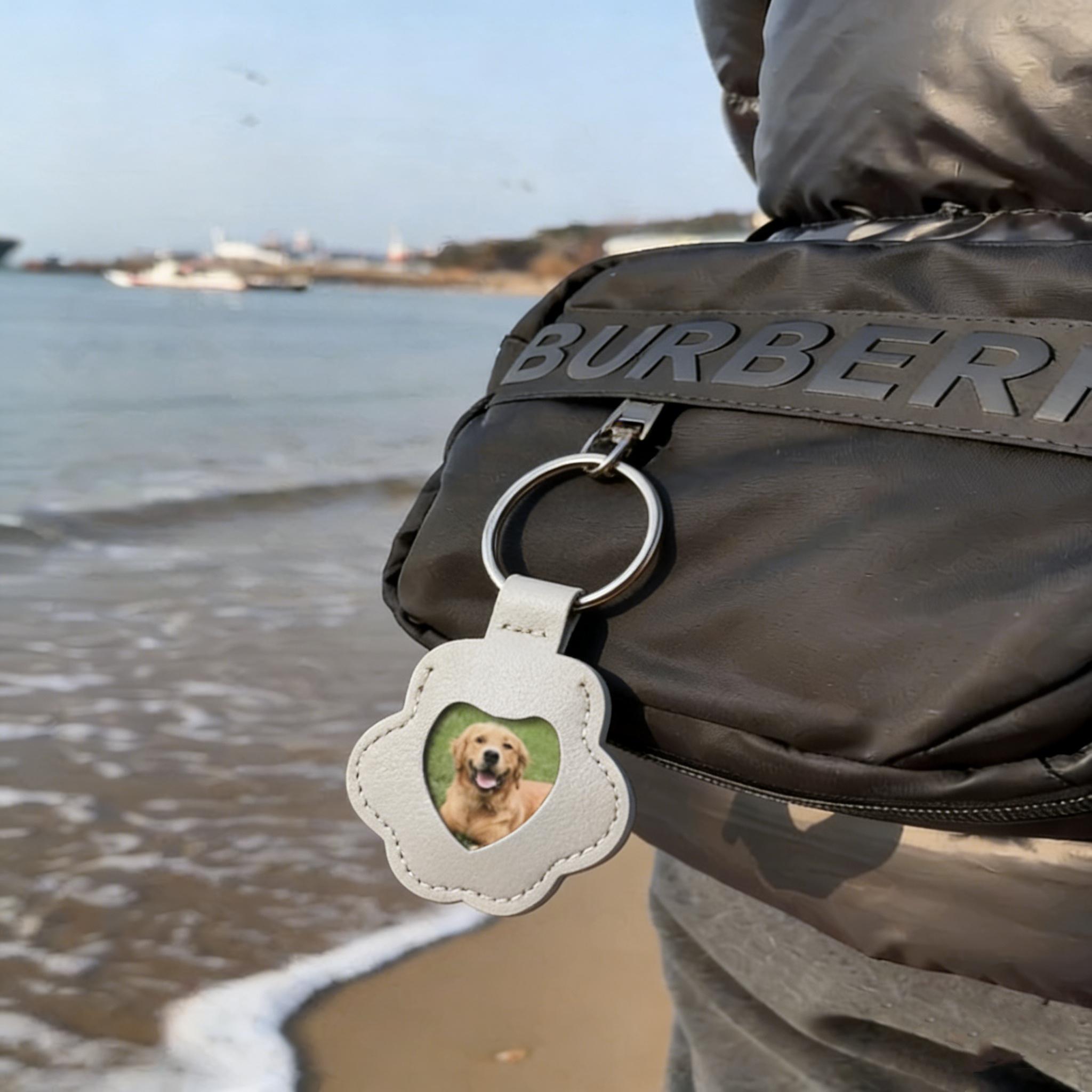 Pet Memorial Keychain Pet Hair, Nails & Photos | Cat & Dog Memory Holder,Dog Fur Storage Keychain, Cute Leather PawKeychain Pet Hair Keepsake Keyring, UniqueMemorial Collection Key chain, Pet Memorial Gifts for Bag Purse Paw Charm Key Holder