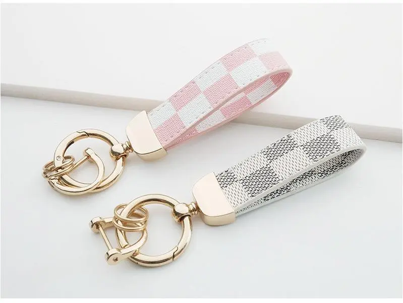 Leather Print Keychain,Universal Keychain Leather Keychain,Car Keychain Car Metal Horseshoe Shape Keychain