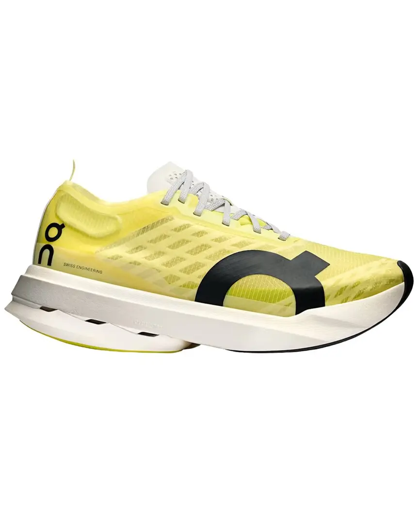 On Running Cloudboom Strike Sneaker