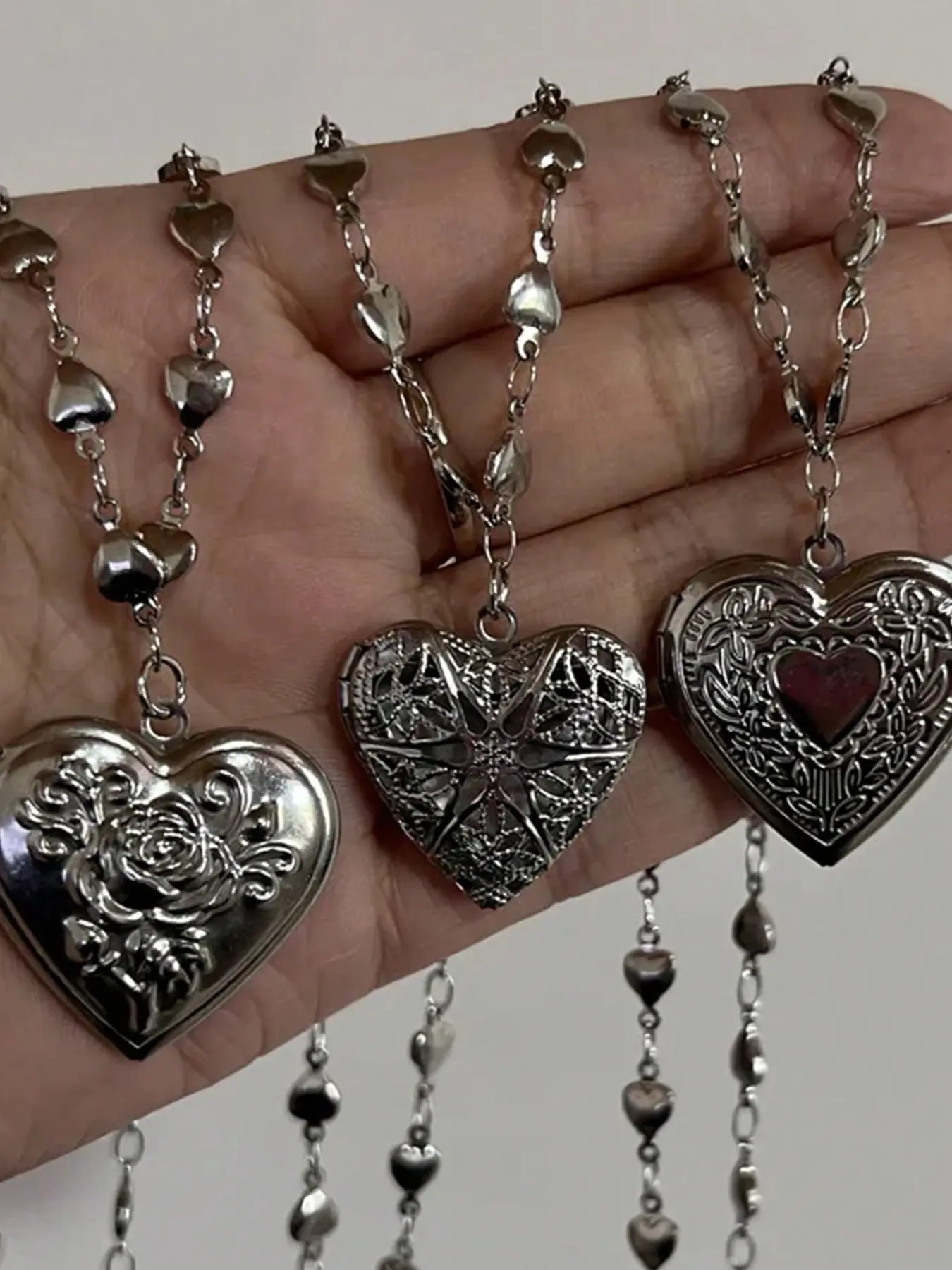 3pc Romantic Heart Pendant Box Set, Openable Photo Frame Necklace, Love Heart Necklace, Unisex Jewelry Gift, Elegant Alloy Design, Anniversary Necklace, All Seasons