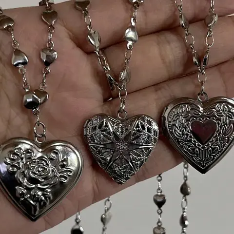 3pc Romantic Heart Pendant Box Set, Openable Photo Frame Necklace, Love Heart Necklace, Unisex Jewelry Gift, Elegant Alloy Design, Anniversary Necklace, Sentimental necklaces, All Seasons