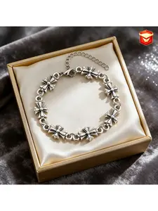 Retro Punk Cross Link Bracelet, Silver Tone Adjustable Gothic Chain Bracelet for Men & Women