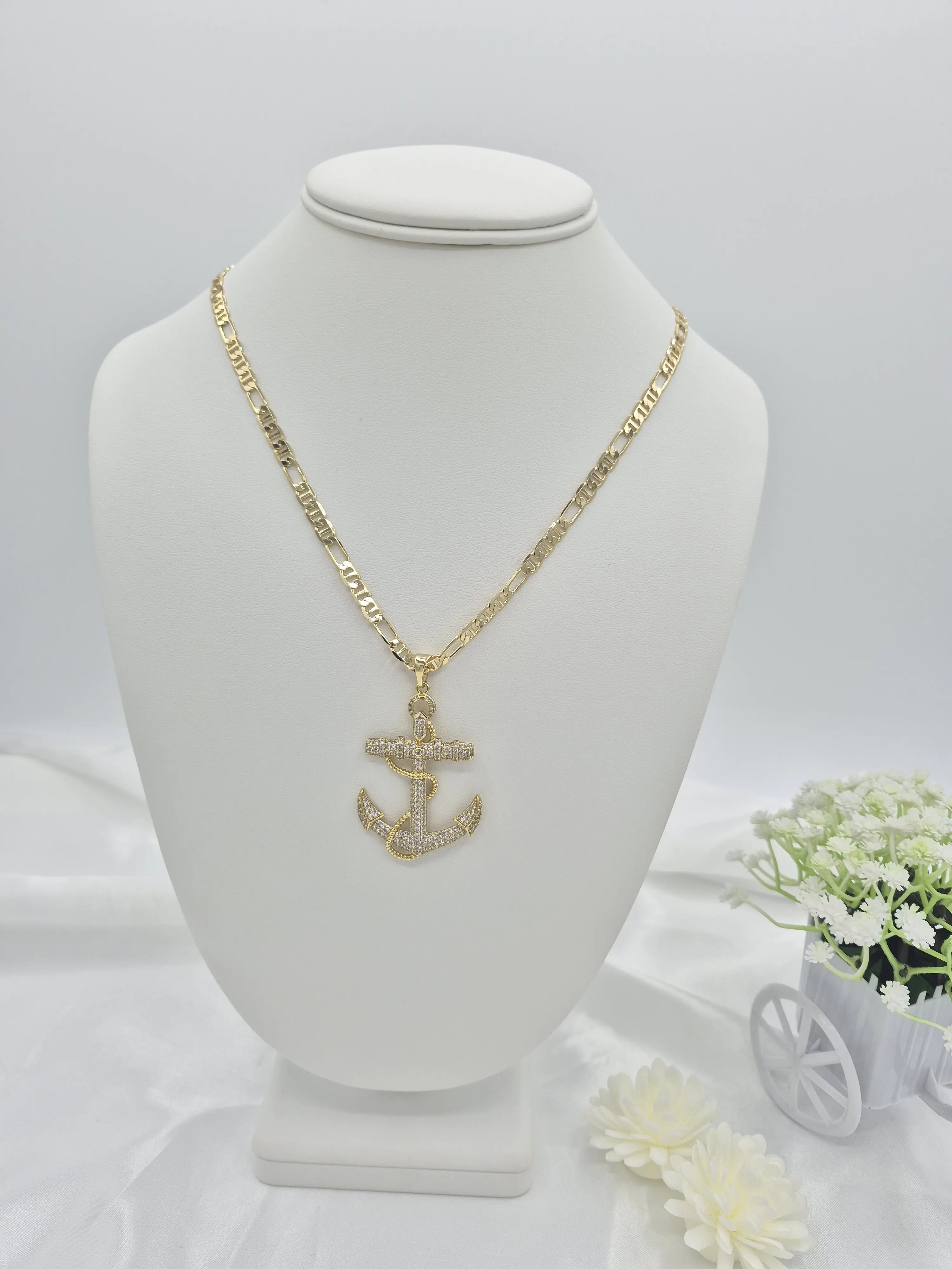Men chain with anchor pendant in 14k gold plated. (85) Men chain with anchor pendant in 14k gold plated. (85)