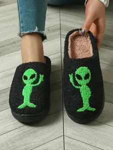 Halloween Pumpkin Head Indoor Thick Bottom Slippers, Soft Plush Unisex Warm Shoes, Non-Slip Rubber Winter Home Footwear, Cute Cartoon Design